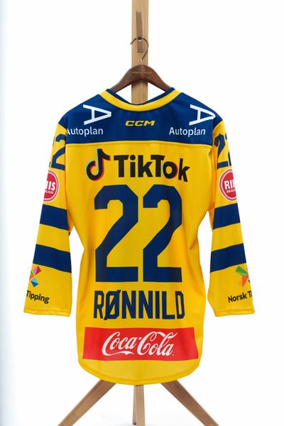 Drakt 26/27 VOKSEN med Trykk #22